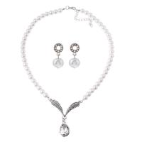 Parures de bijoux strass, Boucle d’oreille stud & collier, alliage de zinc, avec perle de plastique, avec 2.36 inch chaînes de rallonge, 2 pièces & pour femme & avec strass, blanc, 22mm, Longueur Environ 18.11 pouce, Vendu par fixé