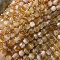 Cristal amarelo, Quadrado, polido, DIY, amarelo, 6-7mm, vendido para Aprox 15 inchaltura Strand