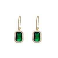 Boucle d'oreille strass, alliage de zinc, rectangle, couleur de haute qualité d'or plaqué, bijoux de mode & pour femme & avec strass, vert, protéger l'environnement, sans nickel, plomb et cadmium, 15x45mm, Vendu par paire