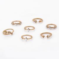 Zinklegering Ring Set, Zinc Alloy, gold plated, 7 stuks & mode sieraden & voor vrouw & met strass, gouden, Verkocht door Stel