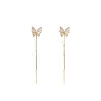 Fashion Fringe Boucles d'oreilles, laiton, papillon, Placage de couleur d'or, bijoux de mode & pavé de micro zircon & pour femme, doré, protéger l'environnement, sans nickel, plomb et cadmium, 10x50mm, Vendu par paire