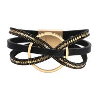 Bracelets cordon PU, cuir PU, avec alliage de zinc, Placage de couleur d'or, multicouche & magnétique & pour femme, plus de couleurs à choisir, Longueur 7.68 pouce, Vendu par PC