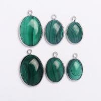 Pendentifs Malachite, avec laiton, ovale, Placage de couleur argentée, unisexe & normes différentes pour le choix, plus de couleurs à choisir, Vendu par PC