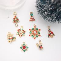 Pendentifs Noël en alliage de zinc, Placage de couleur d'or, 8 pièces & Conception de Noël & DIY & avec strass, protéger l'environnement, sans nickel, plomb et cadmium, Vendu par fixé