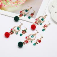 Boucles d'oreilles de Noël, alliage de zinc, Placage de couleur d'or, Conception de Noël & modèles différents pour le choix & pour femme & émail & avec strass, plus de couleurs à choisir, protéger l'environnement, sans nickel, plomb et cadmium, 7.5*2.5cm,3.8cm, Vendu par paire