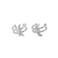 metal Pendiente Clip, Mariposa, chapado en oro real, Joyería & micro arcilla de zirconia cúbica & para mujer, plateado, libre de níquel, plomo & cadmio, 14x12mm, Vendido por Par