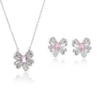 Zircon cubique Micro Pave parures de bijoux en laiton, Boucle d’oreille stud & collier, avec 5cm chaînes de rallonge, Noeud papillon, Plaqué d'or, bijoux de mode & styles différents pour le choix & pavé de micro zircon & pour femme, plus de couleurs à choisir, protéger l'environnement, sans nickel, plomb et cadmium, 22mm, Longueur 40 cm, Vendu par PC