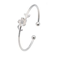 Pulseras de latón, cuproníquel, Flor, chapado en platina real, micro arcilla de zirconia cúbica & para mujer, más colores para la opción, 59mm, Vendido por UD