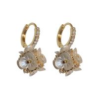 Boucles d'oreilles en alliage de zinc, avec résine, fleur, Placage de couleur d'or, pavé de micro zircon & pour femme, 18x12mm, Vendu par paire