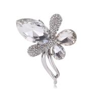 Broche cristal, alliage de zinc, avec cristal, papillon, Placage de couleur platine, pour femme & avec strass, plus de couleurs à choisir, protéger l'environnement, sans nickel, plomb et cadmium, 47x58mm, Vendu par PC