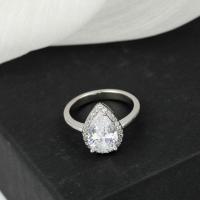 Bague Zircon cubique en laiton, larme, Placage de couleur platine, normes différentes pour le choix & pour femme & avec zircone cubique, couleur platine, protéger l'environnement, sans nickel, plomb et cadmium, Vendu par PC