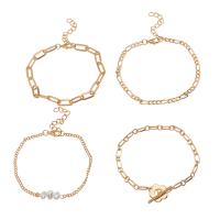 Pulseras de latón, aleación de zinc, con Perlas plásticas, con 1.77 inch extender cadena, chapado en color dorado, 4 piezas & para mujer, 20.3cm,21.3cm,19.7cm,20.8cm, Vendido por Set