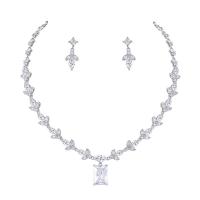 Micro zirconi Pave ottone Jewelry Set, Orecchino a bottone & Collana, 2 pezzi & Micro spianare cubic zirconia & per la donna, nessuno, assenza di nichel,piombo&cadmio, 9x23mm, Lunghezza Appross. 16.1 pollice, Venduto da set