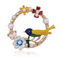 Kunststof Pearl Brooch, Zinc Alloy, met Plastic Pearl, voor vrouw & glazuur, nikkel, lood en cadmium vrij, 45x50mm, Verkocht door PC