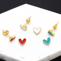 Messing Stud Earring, Heart, 18K forgyldt, mode smykker & for kvinde & emalje, flere farver til valg, 7x8mm, Solgt af par