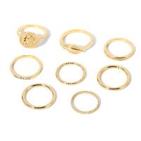 Zinklegering Ring Set, Zinc Alloy, gold plated, 8 stuks & voor vrouw & met strass, Maat:6.5-9, Verkocht door Stel