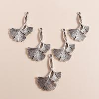 Zinc Alloy Leaf Pendants Ginkgo Leaf antique silver color plated DIY nickel lead & cadmium free Sold By Lot