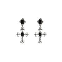 Sinc Alloy Earrings, Cross, dath airgid plated, jewelry faisin & do bhean & le rhinestone, dhá éagsúla daite, 36x18mm, Díolta De réir Péire