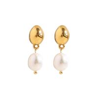 Boucles d'oreilles en perles d'eau douce, Acier inoxydable 304, avec perle d'eau douce cultivée, bijoux de mode & pour femme, doré, 27x9mm, Vendu par paire