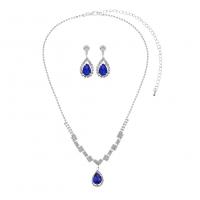 Parures de bijoux strass, boucle d'oreille & collier, avec chaîne de griffe en laiton & cristal, larme, Placage de couleur argentée, 2 pièces & pour femme, bleu, 25mm,28mm, Longueur Environ 62 cm, Vendu par fixé