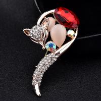 Rhinestone Brooch Zinc Alloy with Cats Eye Fox fashion jewelry & for woman & with rhinestone nickel lead & cadmium free Sold By PC