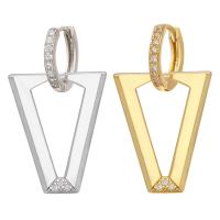 Boucles d'oreilles en laiton zircon cubique pavent, triangle, Placage, pavé de micro zircon & pour femme, plus de couleurs à choisir, 35x19.50mm, Vendu par paire