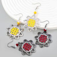 Pendientes, aleación de zinc, con Hilo de algodón & resina & diamantes de imitación con resina, Flor, chapado, Joyería & para mujer, más colores para la opción, 72x39mm, Vendido por Par