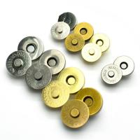 Zinc Alloy Magnetlås, med Magnet, Blomme blomstre, forgyldt, du kan DIY & forskellig størrelse for valg, flere farver til valg, nikkel, bly & cadmium fri, Solgt af PC