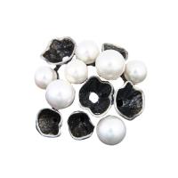 Plastic Pearl Brooch Zinc Alloy with Plastic Pearl plated fashion jewelry & Unisex Sold By PC