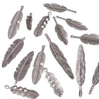 Colgantes de Aleación de Zinc en Forma Hoja, Pluma, chapado en color de plata antigua, Bricolaje, libre de níquel, plomo & cadmio, 31-80mm,11-17.5mm, 30PCs/Caja, Vendido por Caja