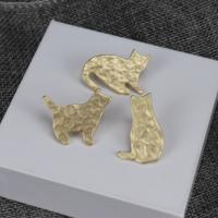 Zinc Alloy Brocher, Cat, guldfarve belagt, forskellige stilarter for valg & for kvinde, nikkel, bly & cadmium fri, Solgt af PC