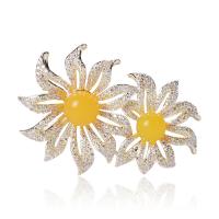 Cubic Zirconia Brooch Brass with Beeswax fashion jewelry & micro pave cubic zirconia & for woman yellow Sold By PC