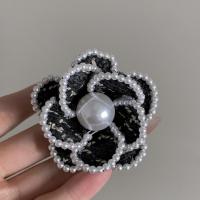 Kunststof Pearl Brooch, Doek, met Plastic Pearl, Bloem, Vintage & Koreaanse stijl & voor vrouw, zwart, 60x60mm, Verkocht door PC