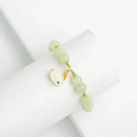 Gemstone Браслеты, Хотан Jade, с Узел Корд & Латунь, Заяц, плакирован золотом, Регулируемый & Женский & со стразами, светло-зеленый, длина Приблизительно 18.5 см, продается PC