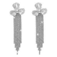 Fashion Fringe Boucles d'oreilles, fer, avec perle de plastique, fleur, Placage, bijoux de mode & pour femme & avec strass, plus de couleurs à choisir, protéger l'environnement, sans nickel, plomb et cadmium, 41x141mm, Vendu par paire