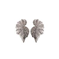 Pendientes de Perno de Aleación de Zinc, fundición, Hoja, chapado en color de plata, Joyería & para mujer, libre de níquel, plomo & cadmio, 55x30mm, Vendido por Par