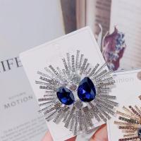 Rhinestone Broche, Zinc Alloy, Flower, platin farve forgyldt, for kvinde & med rhinestone, 60mm, Solgt af PC