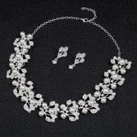 Strass-Schmuck-Sets, Stud Ohrring & Halskette, Zinklegierung, mit Kunststoff Perlen, mit Verlängerungskettchen von 1.97inch, silberfarben plattiert, 2 Stück & Modeschmuck & für Frau & mit Strass, frei von Nickel, Blei & Kadmium, 3.5x1.6cm, Länge ca. 16.54 ZollInch, verkauft von setzen