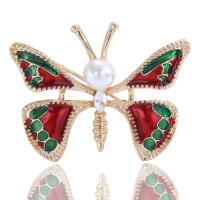 Broche émail, alliage de zinc, avec perle de plastique, papillon, Placage de couleur d'or, pour femme & avec strass, plus de couleurs à choisir, protéger l'environnement, sans nickel, plomb et cadmium, 46x35mm, Vendu par PC