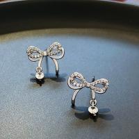 Øremærkning af zinklegeret stud, Zinc Alloy, Bowknot, sølvfarvet forgyldt, mode smykker & Micro Pave cubic zirconia & for kvinde, nikkel, bly & cadmium fri, 13*15mm, Solgt af par