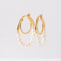 Messing Huggie Hoop Drop Earring, med Ferskvandsperle, 18K forgyldt, Boheme stil & for kvinde, 26x30mm, Solgt af par