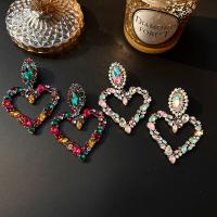 Zinc Alloy Øreringe, Heart, forgyldt, mode smykker & for kvinde & med rhinestone, flere farver til valg, nikkel, bly & cadmium fri, 56x82mm, Solgt af par