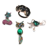 Zinc Alloy Brocher, Fox, forgyldt, forskellige stilarter for valg & emalje & med rhinestone, flere farver til valg, nikkel, bly & cadmium fri, Solgt af PC