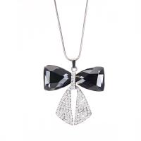 Collier en alliage de zinc Pull, avec cristal, Noeud papillon, Placage de couleur argentée, bijoux de mode & pour femme & avec strass, protéger l'environnement, sans nickel, plomb et cadmium, 40mm, Longueur Environ 65 cm, Vendu par PC