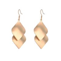 Zinc Alloy Drop Earrings fashion jewelry & for woman golden nickel lead & cadmium free Sold By Pair