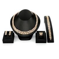 Set gioielli in lega di zinco, anello dito & Bracciale & orecchino & Collana, lega in zinco, placcato color oro, 4 pezzi & per la donna & con strass, assenza di nichel,piombo&cadmio, Venduto da set