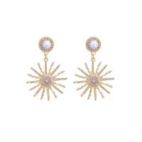 Zinc Alloy Drop Earring, med Plastic Pearl, Flower, guldfarve belagt, mode smykker & for kvinde & med rhinestone, 55mm, Solgt af par