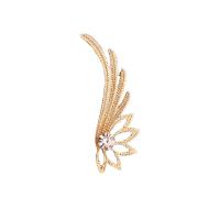 Zinc Alloy Øreringe Cuff, Angel Wing, forgyldt, for kvinde & med rhinestone & hule, flere farver til valg, 50x20mm, Solgt af PC