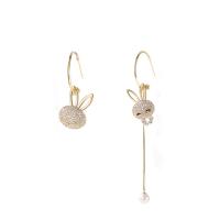 Boucles d'oreilles asymétriques, alliage de zinc, lapin, Placage de couleur d'or, bijoux de mode & pour femme & avec strass, protéger l'environnement, sans nickel, plomb et cadmium, 4.5x1.5cm,8.9x2.3cm, Vendu par paire