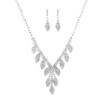 Sieraden Sets, oorbel & halsketting, Bergkristal, met Messing, silver plated, voor vrouw, 8.5cm,0.7x3.5cm, Lengte 45 cm, Verkocht door Stel